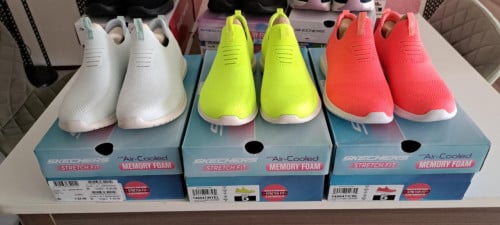 DAMES SKECHERS
