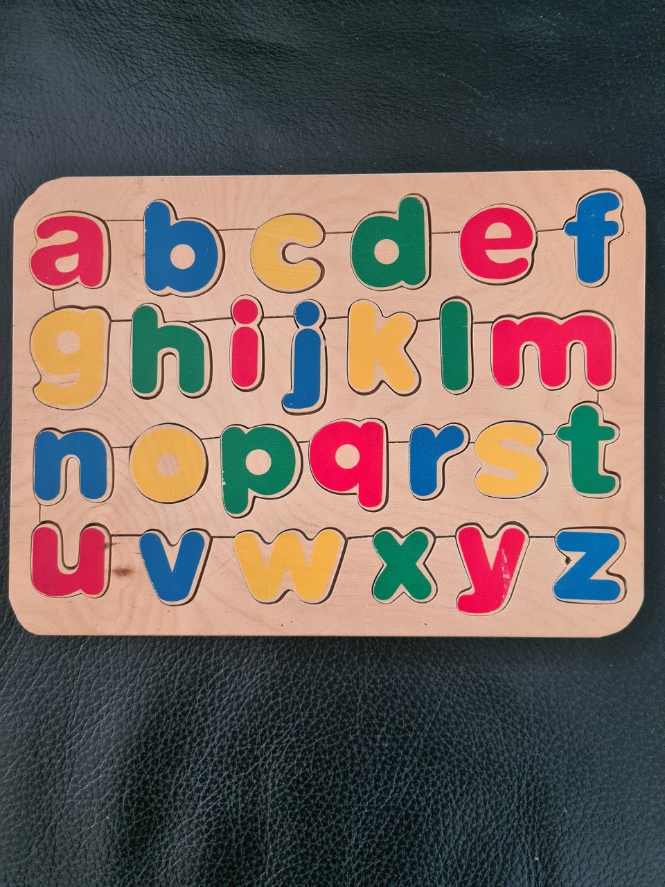 Pakketje : 2 legpuzzels,  1 houten puzzel, leesboekje Samen €3,-