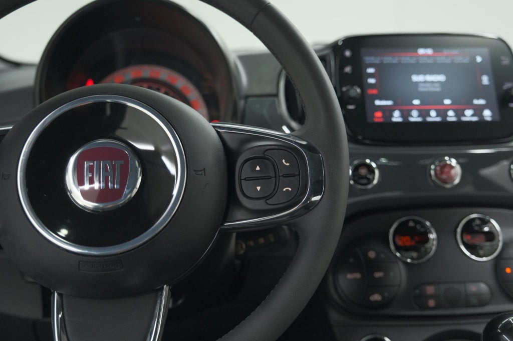 Fiat 500 1.0 hybrid dolcevita | panoramadak | apple carplay | parkeersensor