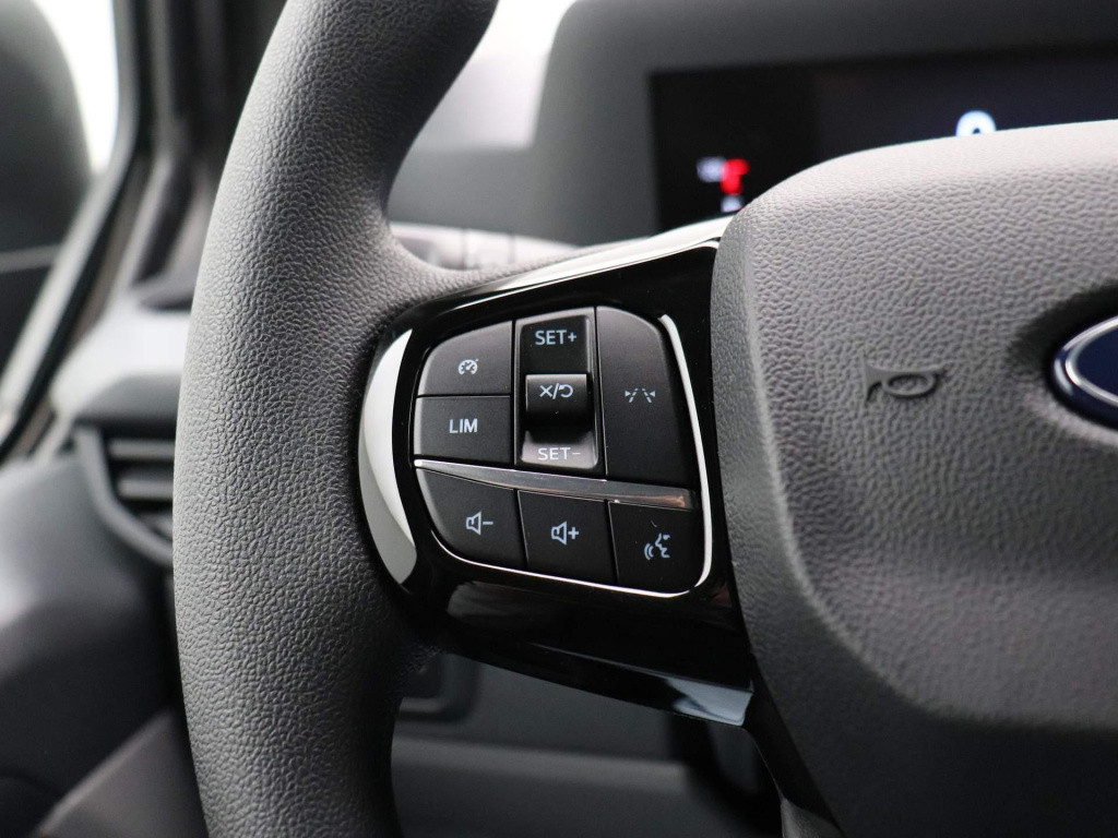 Ford Transit Custom 300 2.0 tdci l2h1 trend | apple carplay /android auto |