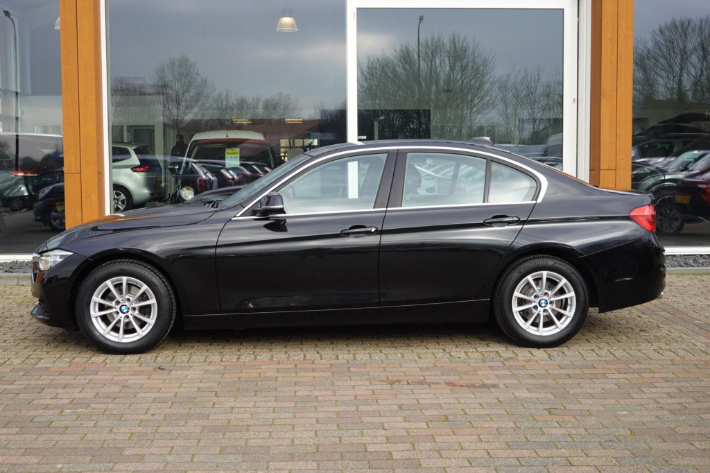 BMW 3-serie 320i executive