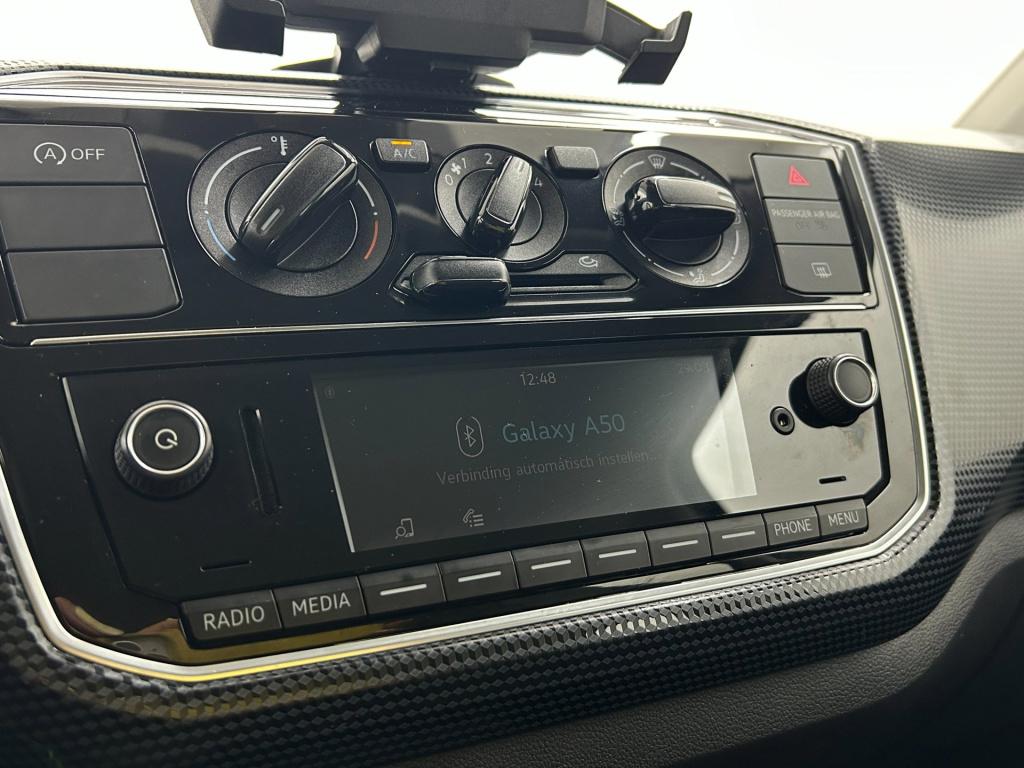 Volkswagen UP! occasion 1.0 bmt move up! | zwart | tweedehands volkswagen u