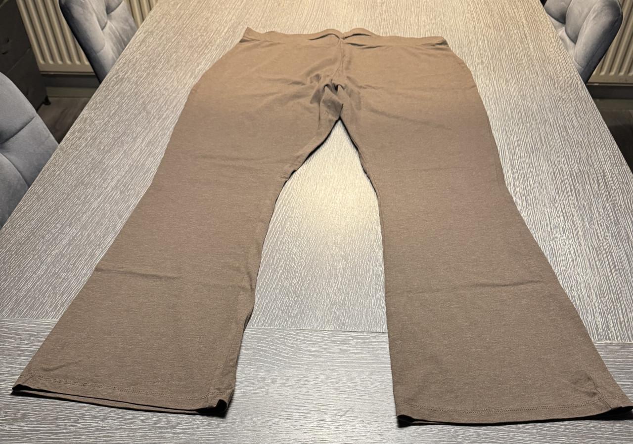 Te koop: flared legging (nieuw)