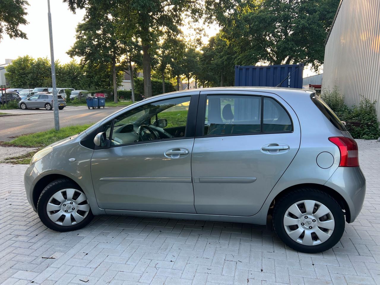 Toyota Yaris 1.0-VVTi Sol Airco 5 deurs
