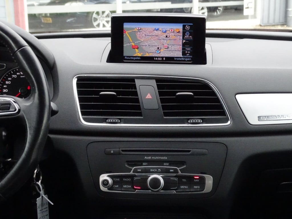 Audi Q3 2.0 tfsi quattro business edition automaat | navi | bluetooth