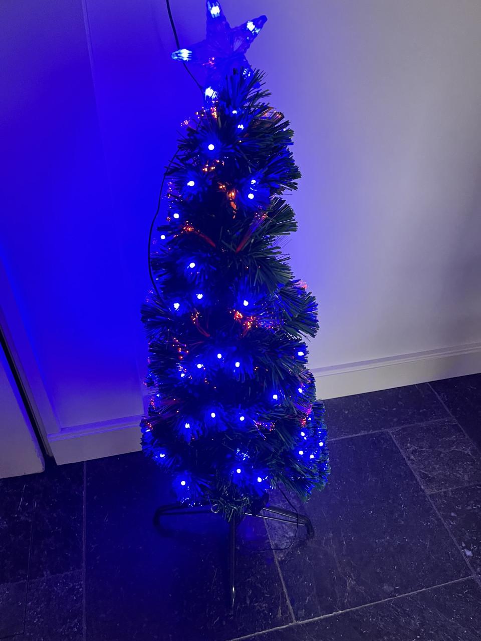 Multicolor fiberled kerstboompje