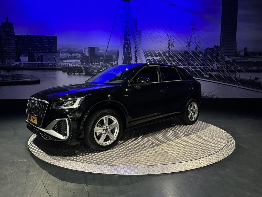 Audi Q2 35 tfsi s edition *navi*appconnect*camera*