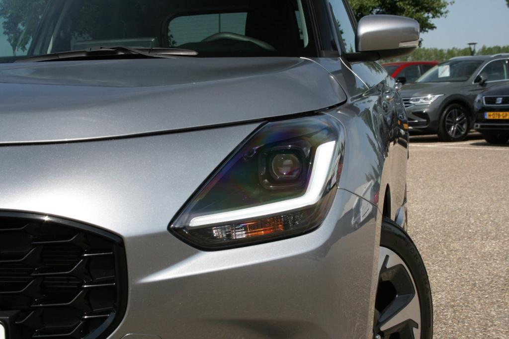 Suzuki Swift 1.2 style smart hybrid
