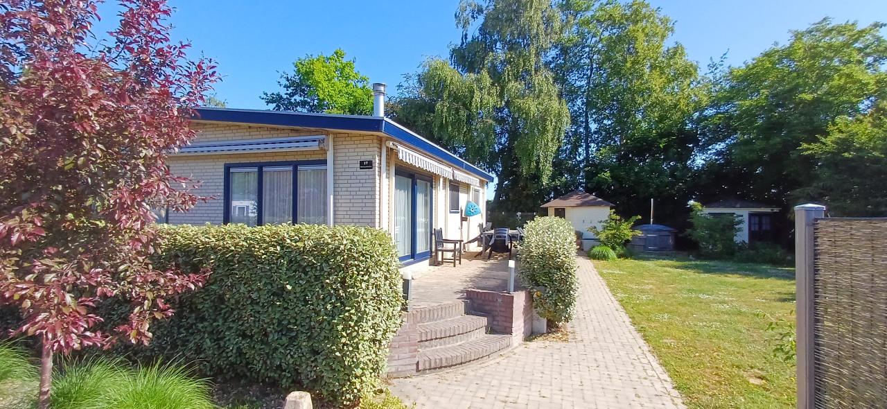 TIJDELIJKE woonruimte? Th. chalets op Stelleplas