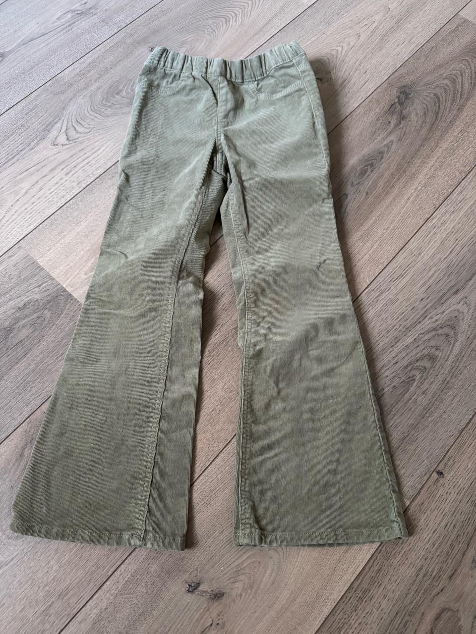 Verschillende broeken maat 122