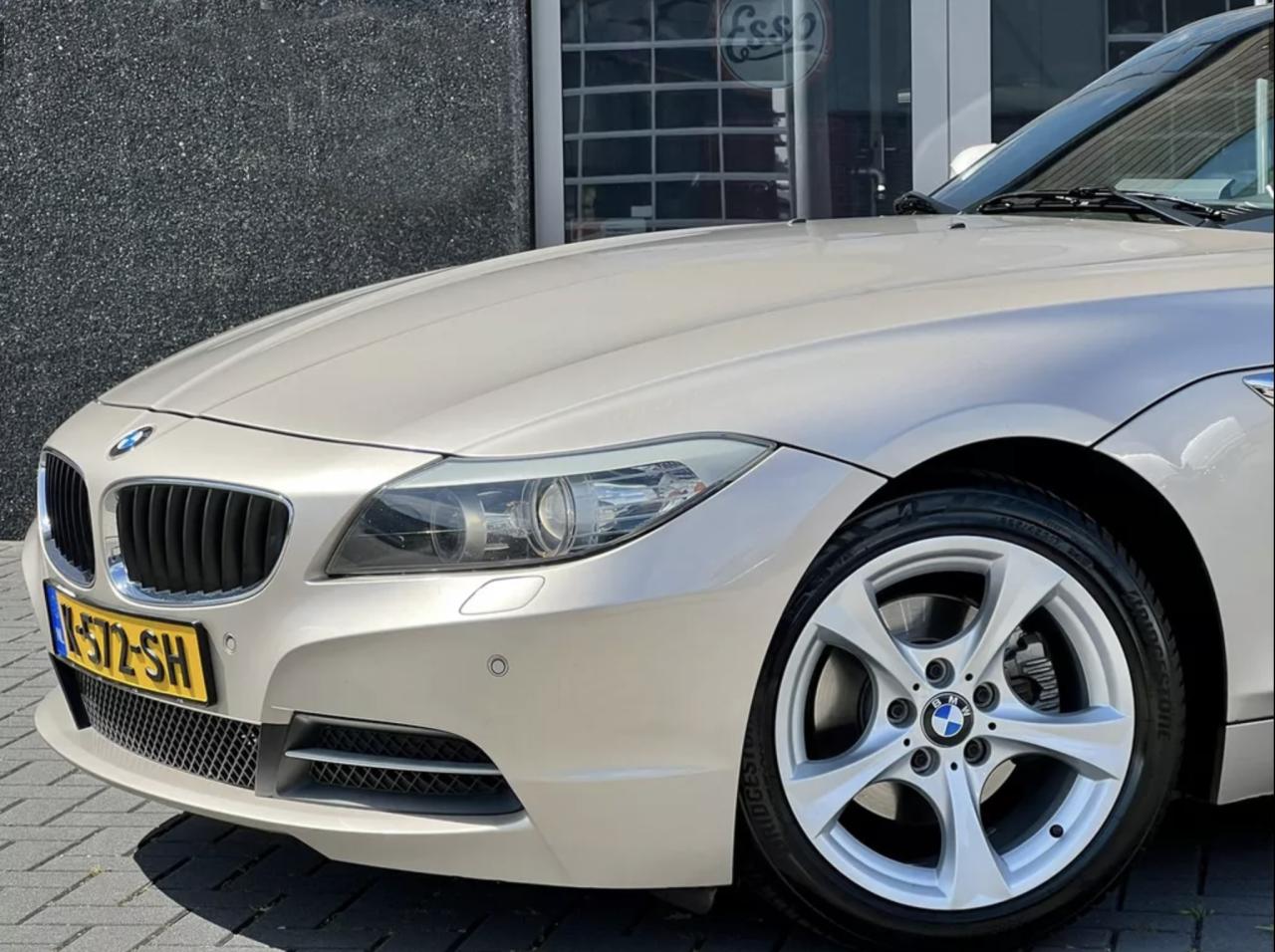 BMW Z4  2.5i 6 cylinder