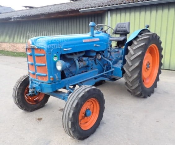 Te koop: leuke Ford Dexta uit 1961