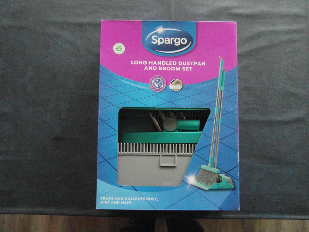 Spargo -stoffer en blik-