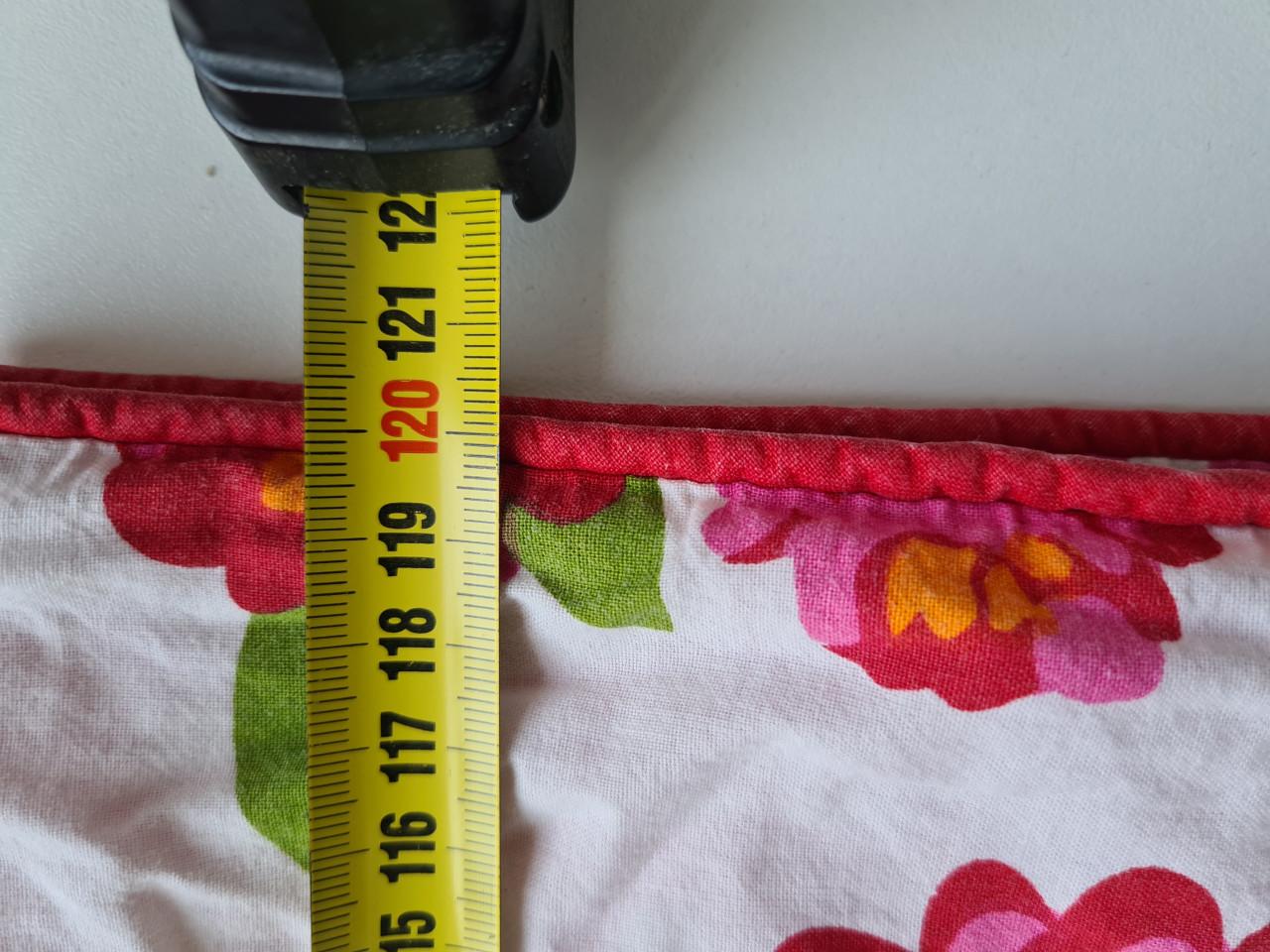 Roze bloemen / ruitjes dekbedovertrek  kinderbed/ peuterbed 140X110 cm