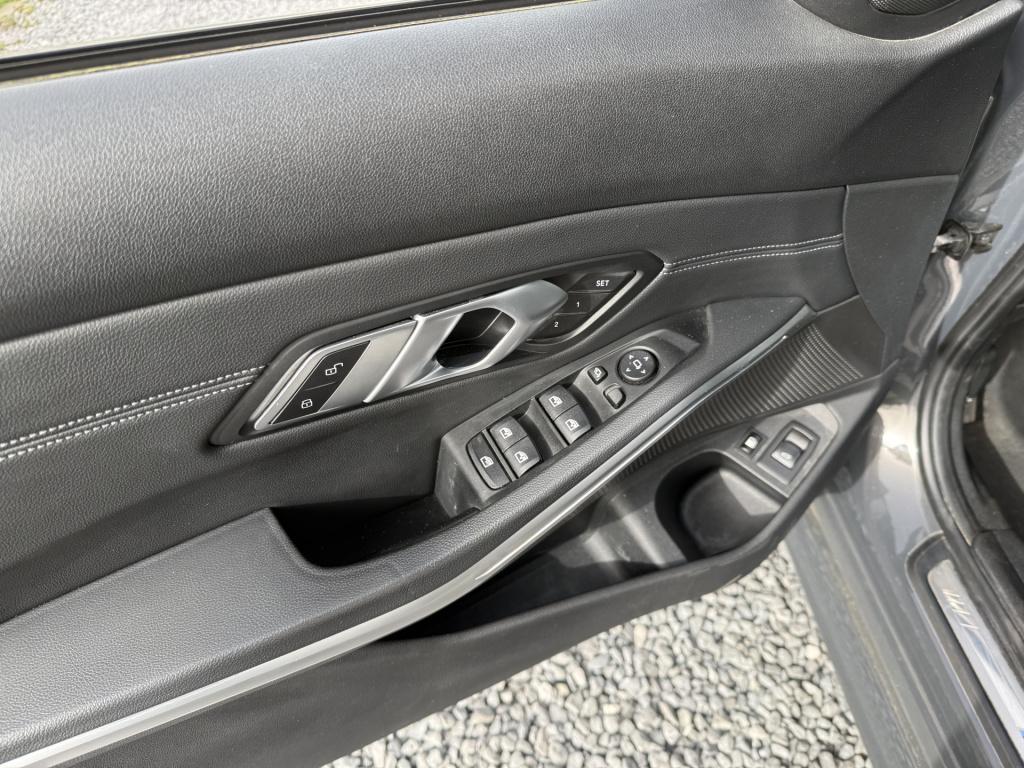 BMW 3-serie touring 330e automaat high executive m-sportpakket