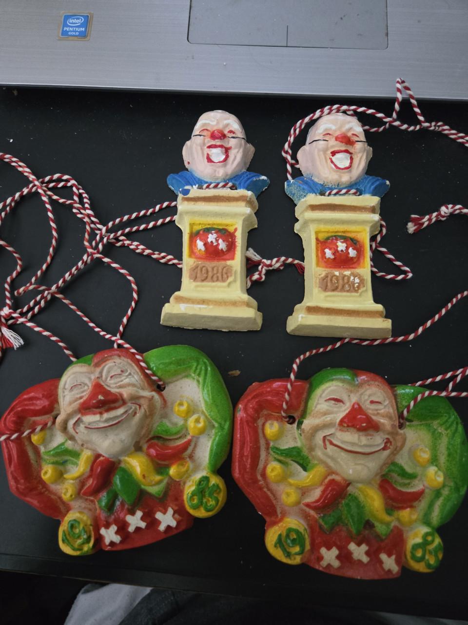4 stuks Vintage Veldtekens uit Bergen op Zoom (Krabbegat) 1985 en 1986.