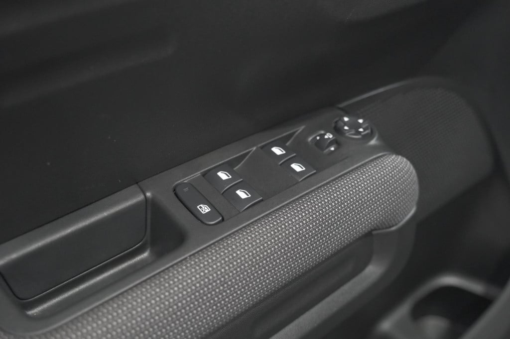 Citroen C3 Aircross puretech 130 eat6 max | camera | navigatie | apple carp