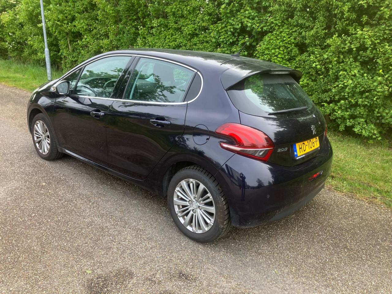 Peugeot 208 1.2