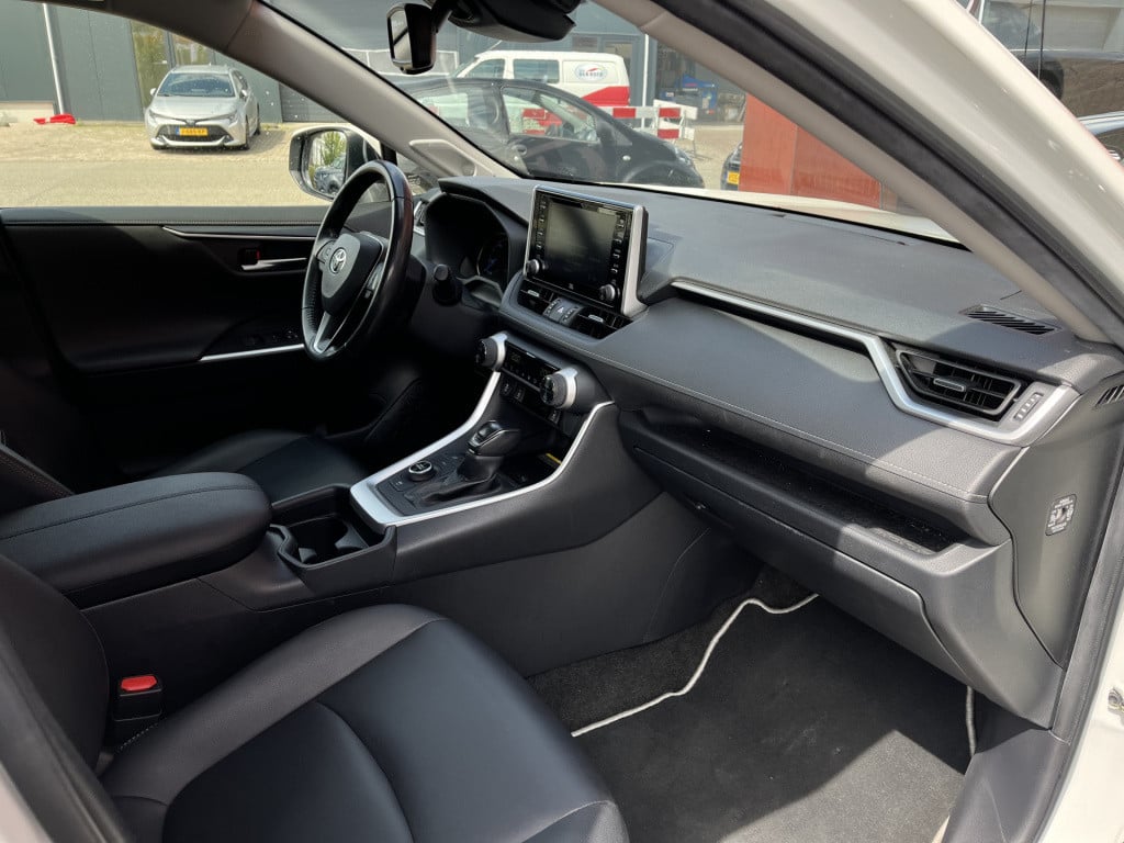 Toyota Rav4 2.5 hybrid awd executive | leer | trekhaak | memory | camera