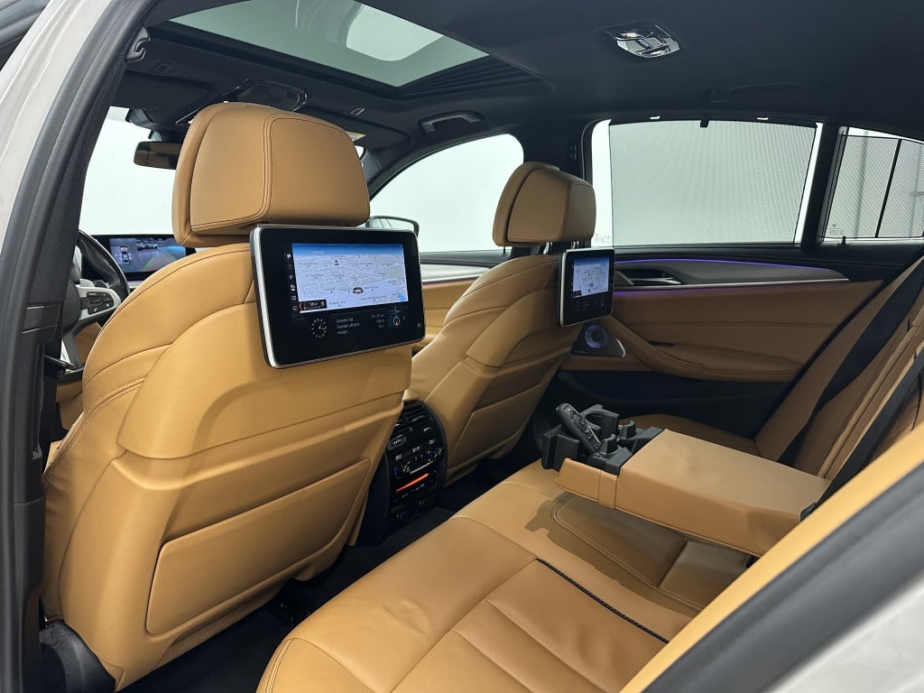 BMW 5 Serie 530e m-sport high exe. | bowers & wilkins | softclose | massage