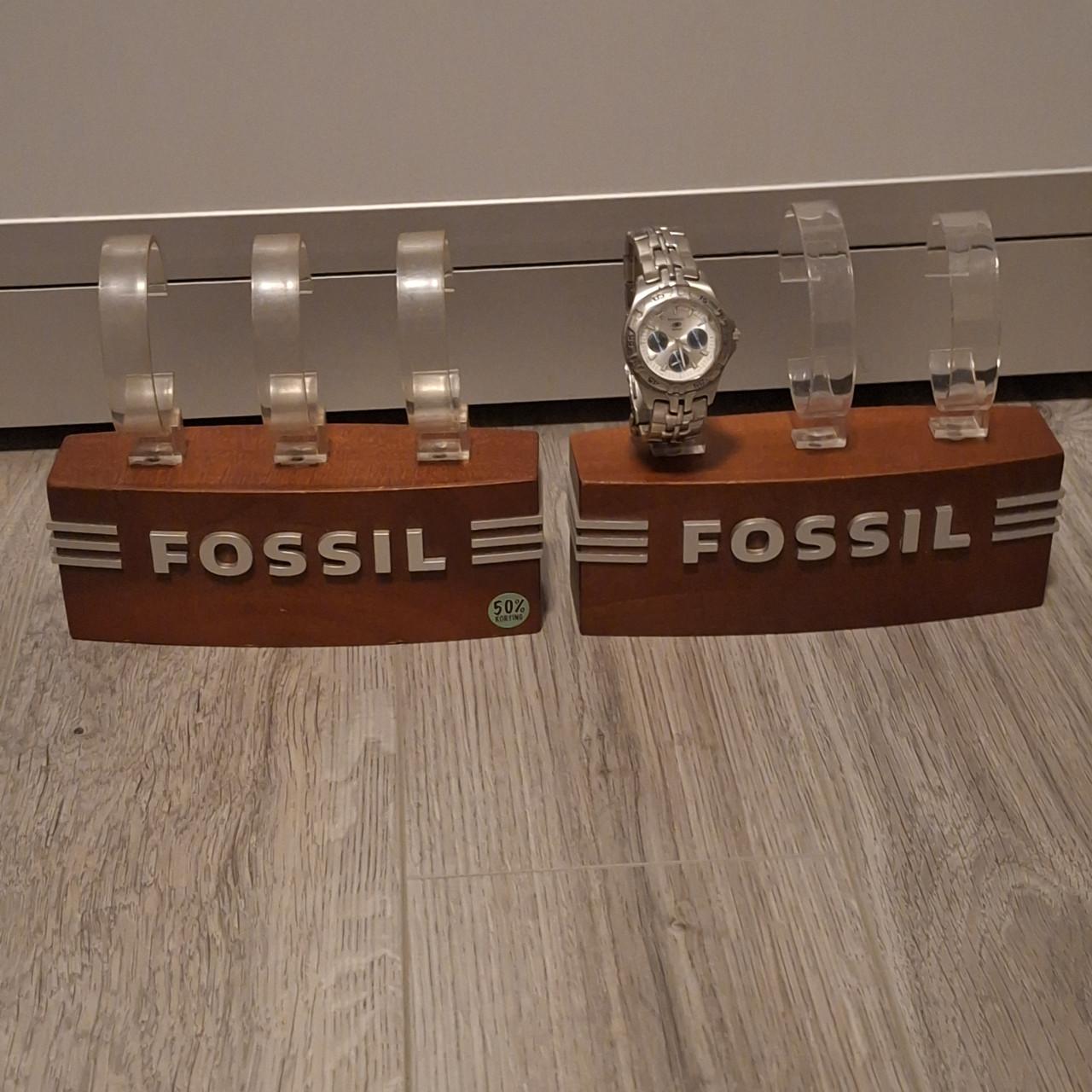 Fossil horloge winkel display