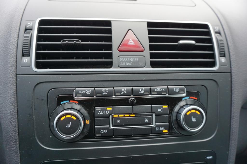 Volkswagen Touran 1.2 tsi trendline bluemotion 7-persoons climate / trekhaa