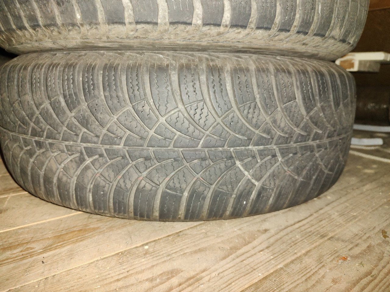 Stalen velgen met winterbanden