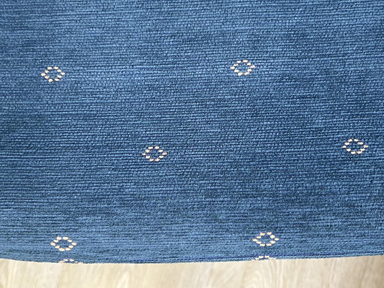 Fauteuiltje, blauw met klein geel werkje