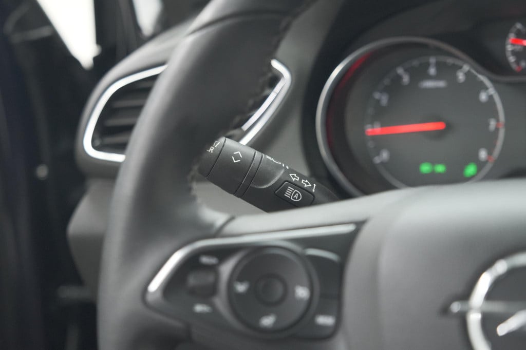 Opel Grandland X 130 turbo innovation | elektrische kofferklep | camera | d