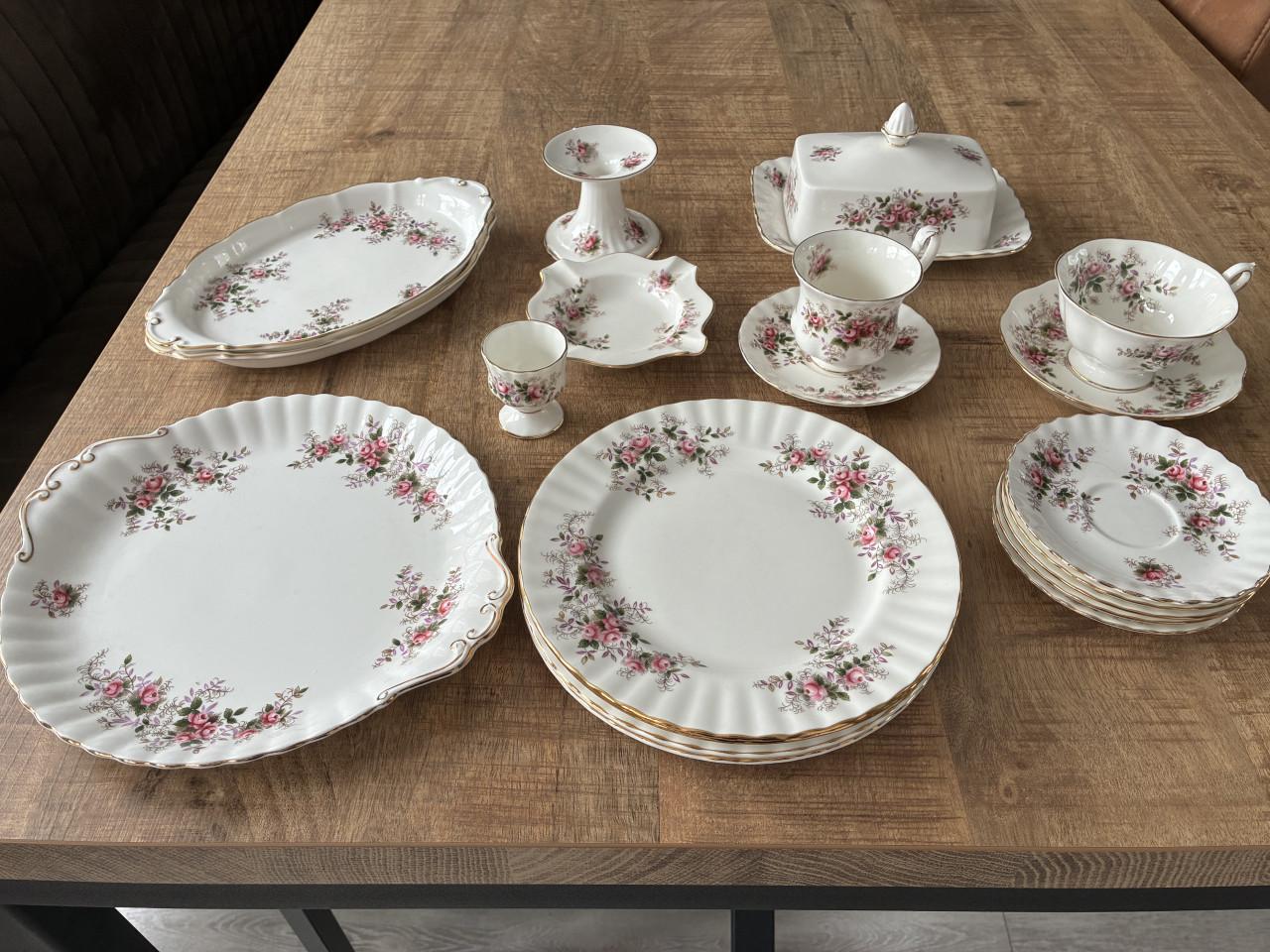 Royal Albert Lavender Rose