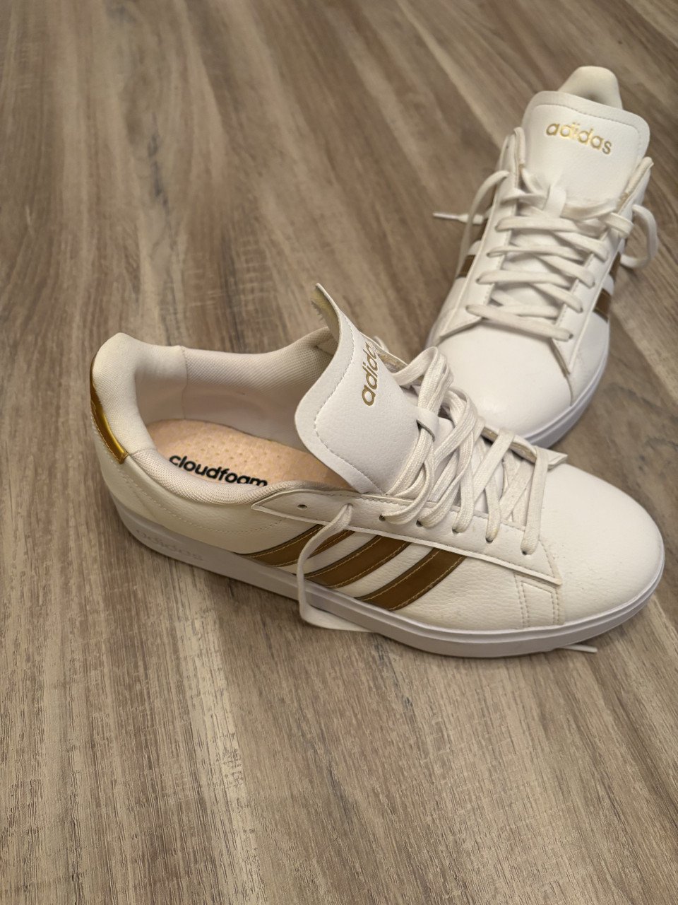 Adidas maat 42