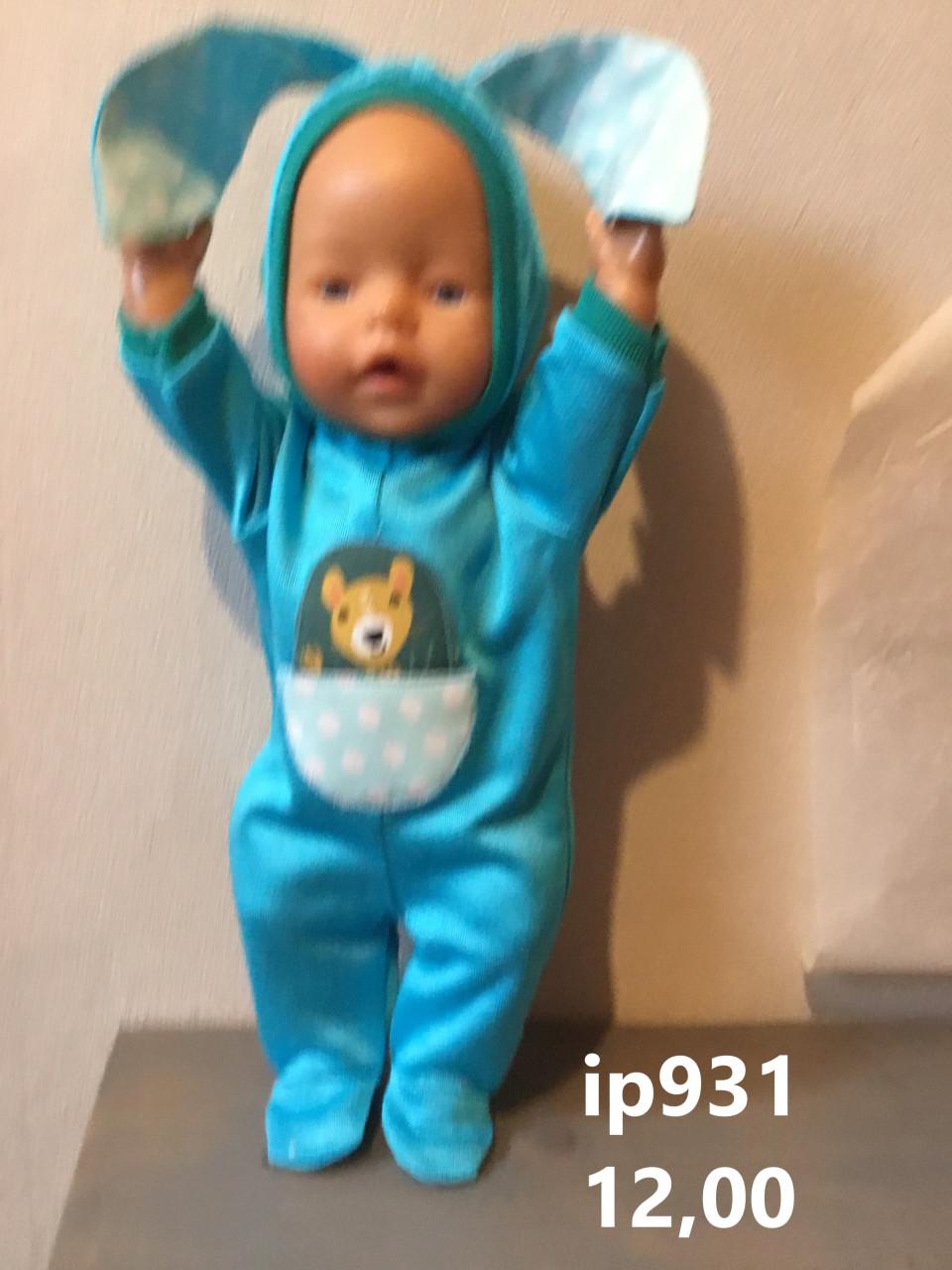 Poppenkleertjes baby born. Pyjama. Opbrengst KiKa.