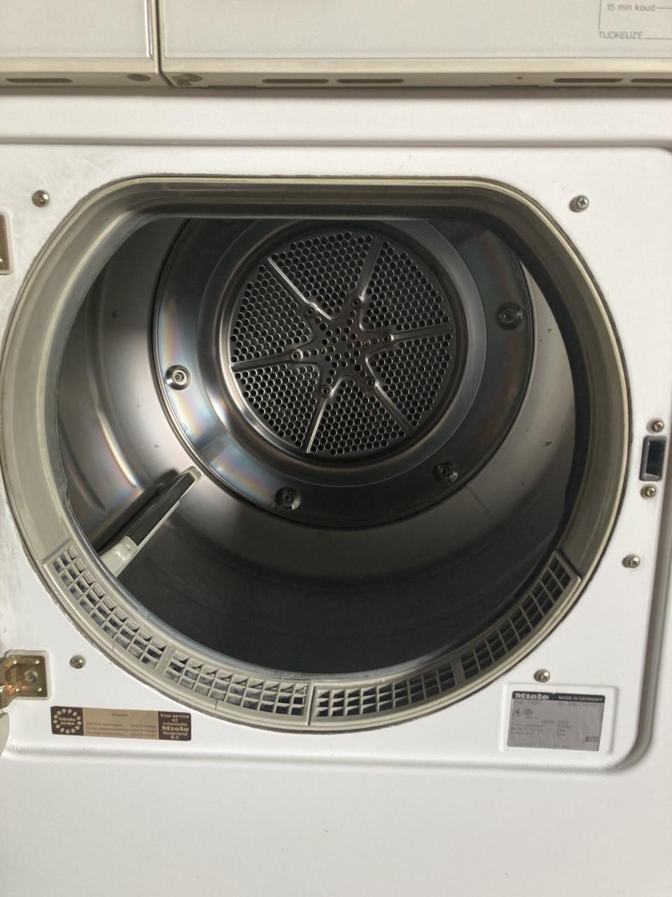 Miele wasdroger met afvoerslang