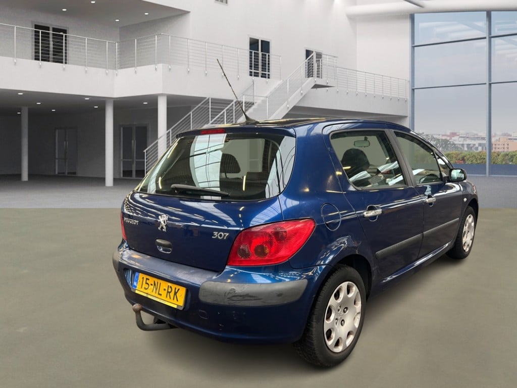 Peugeot 307-2004-5 deuren-trekhaak-radio/cd speler-igst-nw. apk-1450,=