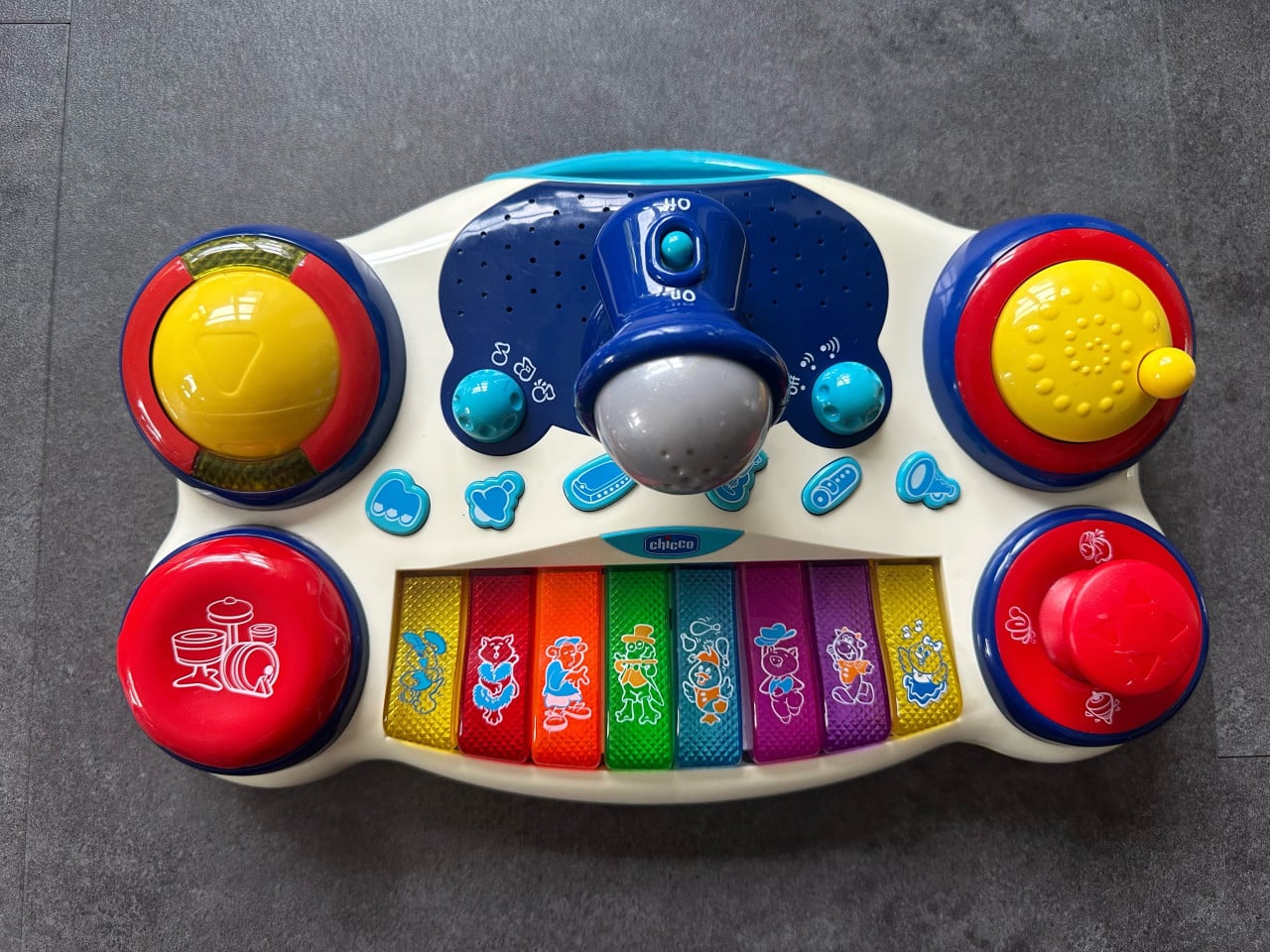 Speelgoedpiano met DJ mixer Chicco