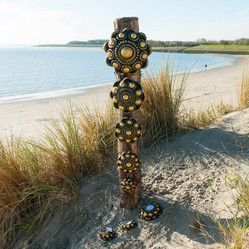 Zeeuwse hangknop beton - verkrijgbaar in 5 diameters en 4 kleuren.