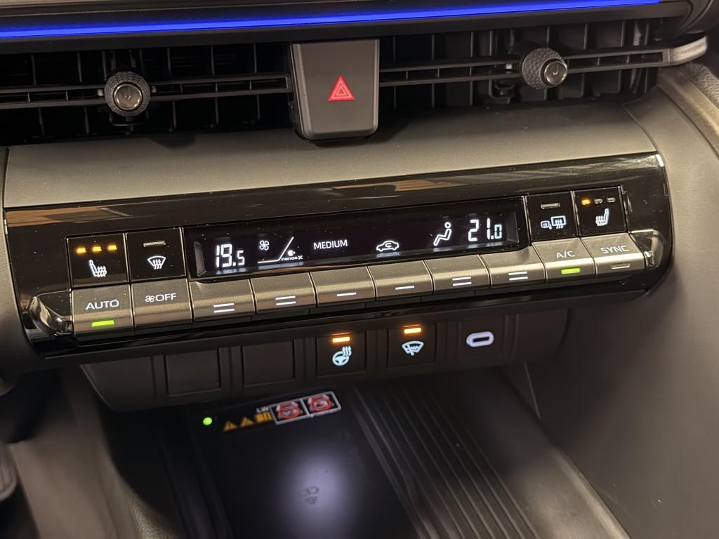 Toyota C-hr 2.0 hybrid 200 exec jbl audio - panoramadak - memory