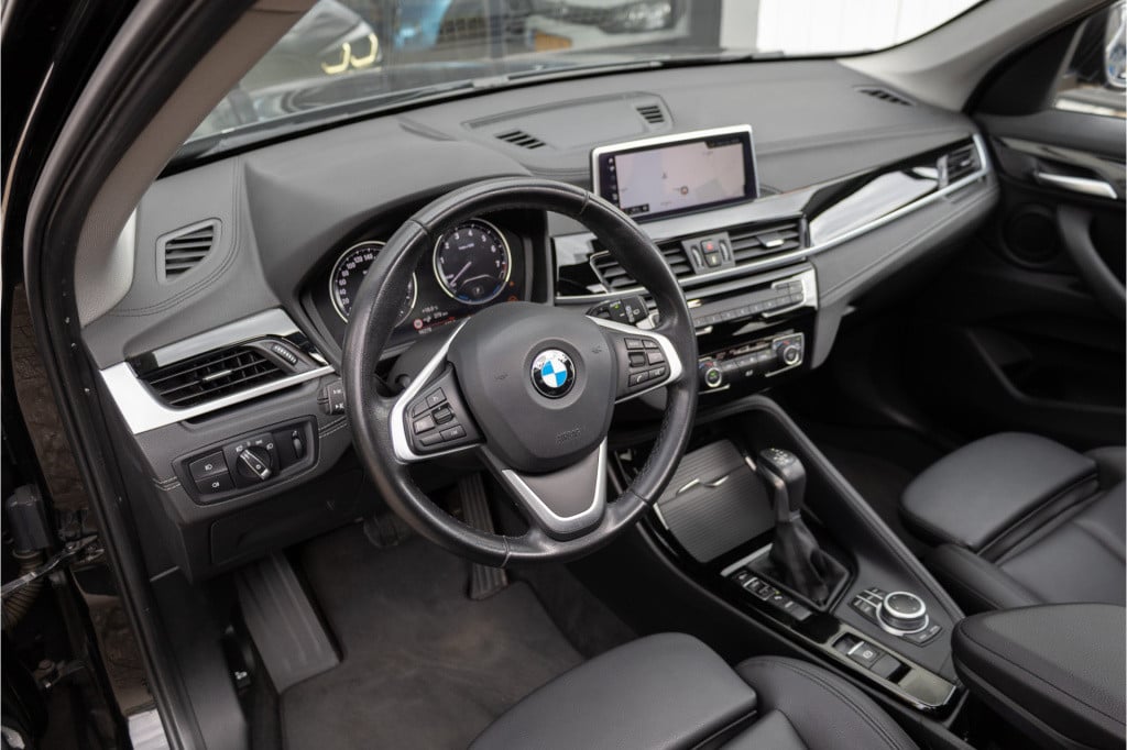 BMW X1 xdrive25e sport line ✅pano✅navipro✅sportstoelen