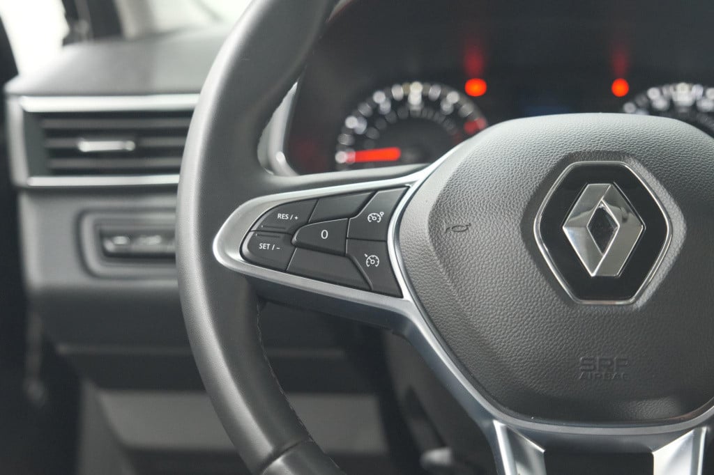 Renault Clio tce 90 equilibre | parkeersensoren | apple carplay | cruise co
