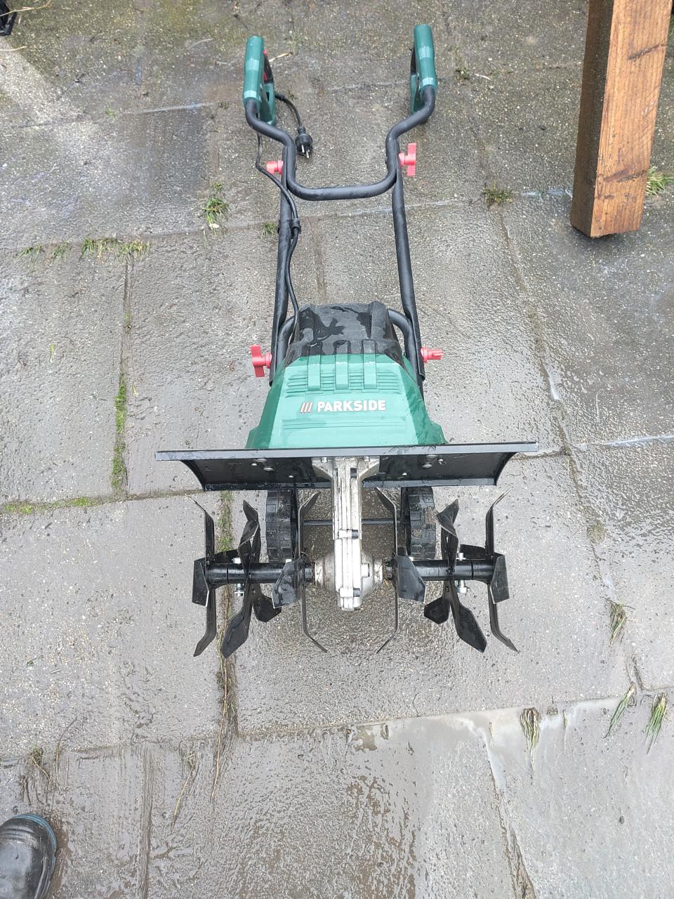 Handige wendbare elektrische grondfrees