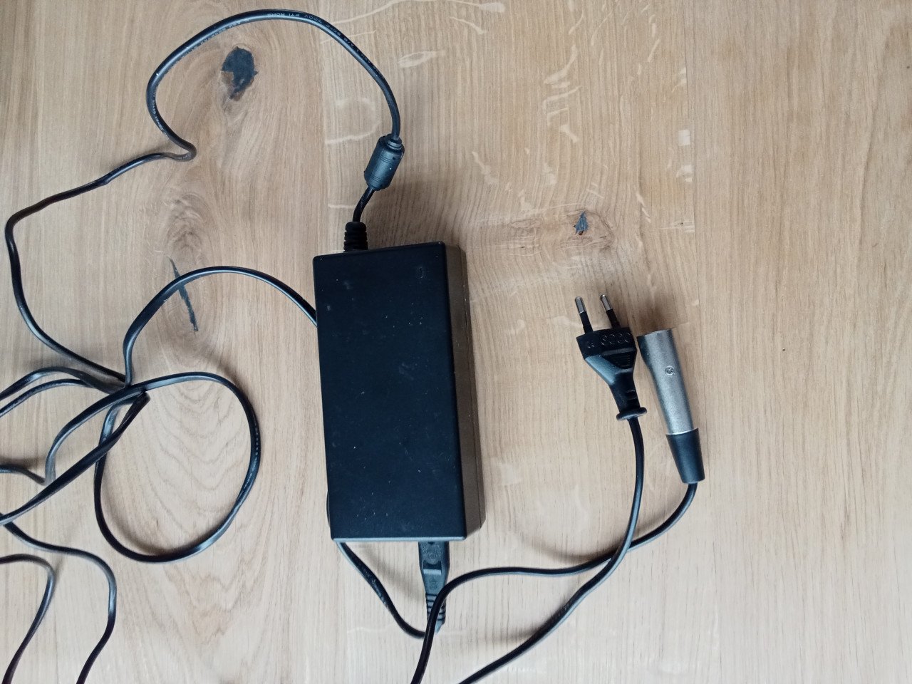 E-bike accu, oplader en fietsdisplay