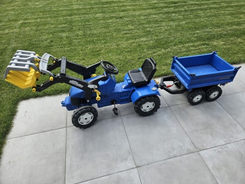 Rolly Toys traptractor met lier, kiepkar en graafmachine