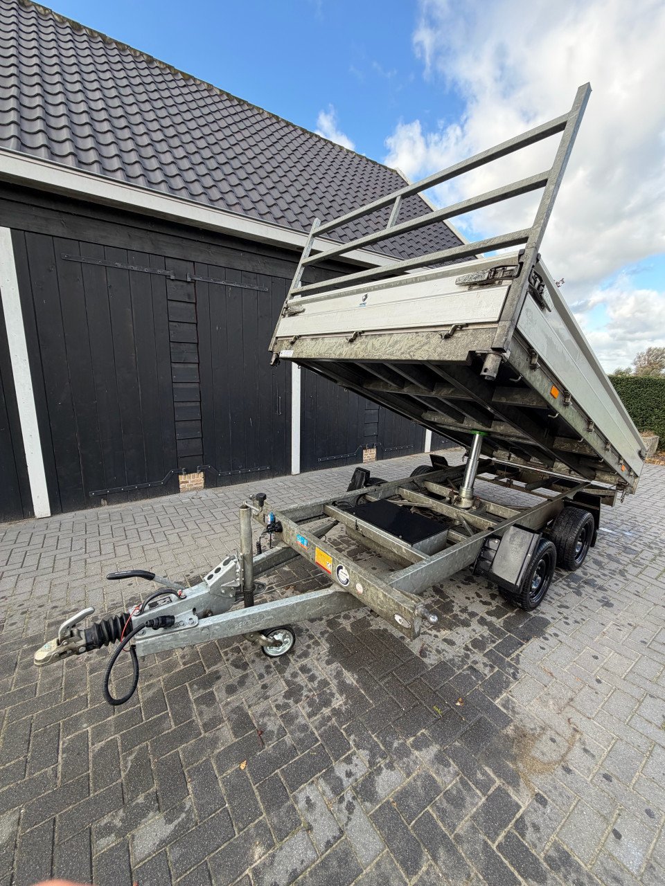 Nette Hapert Cobalt 335 x 180 - 3500 KG - composiet vloer