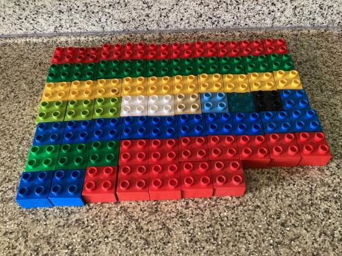 Lego, Duplo.    68 stenen in verschillende kleuren. 4 noppen GERESERVEERD