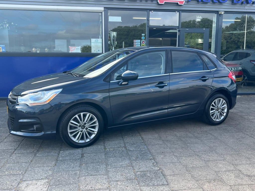 Citroen C4 1.6 vti collection, navi, trekhaak enz...
