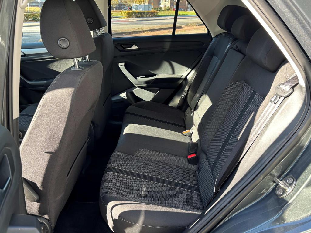 Volkswagen T-roc 1.5 tsi 150pk 7-dsg life edition| navi|carplay|autom inpar