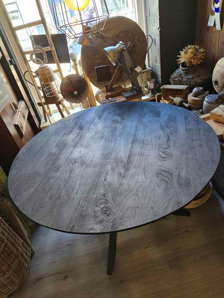 DECORATIE VINDT U OOK BIJ 3Z FACTORY EVENALS OLD WOOD ITEMS VAN STOER EN