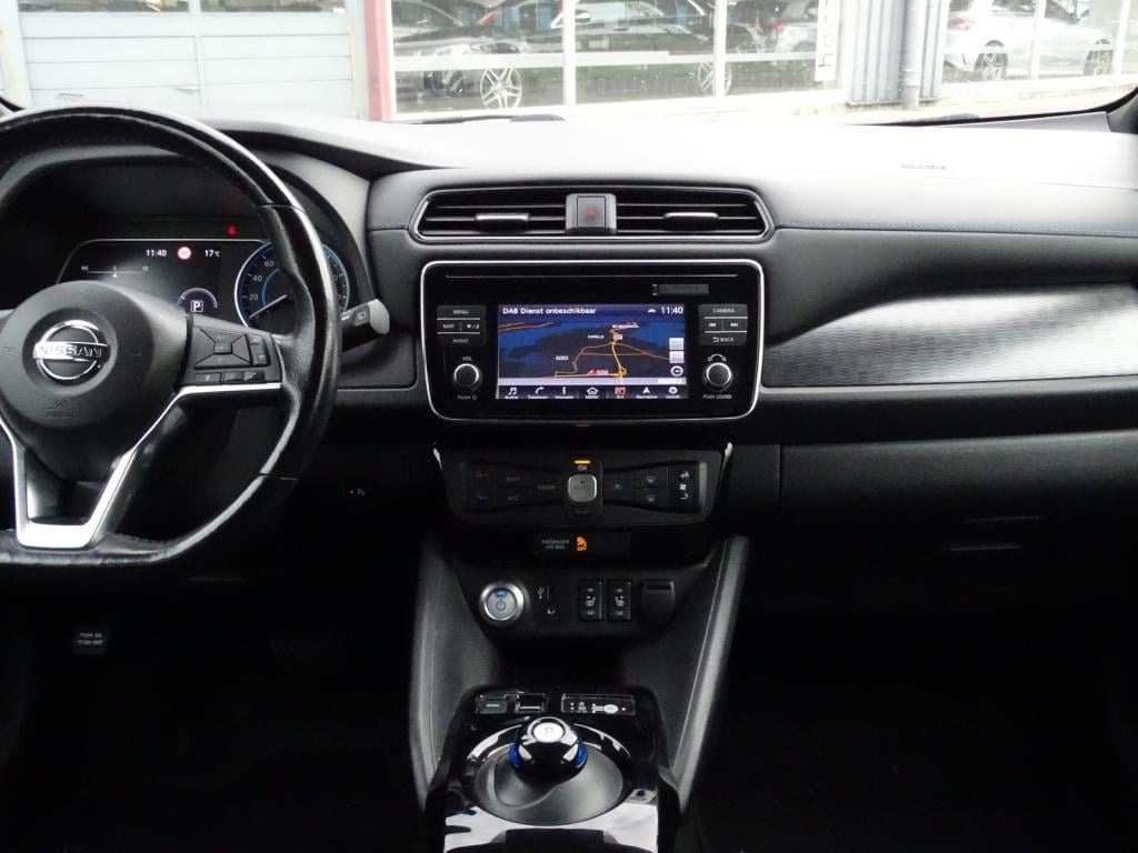 Nissan Leaf n-connecta 40 kwh | incl. btw | 360 camera