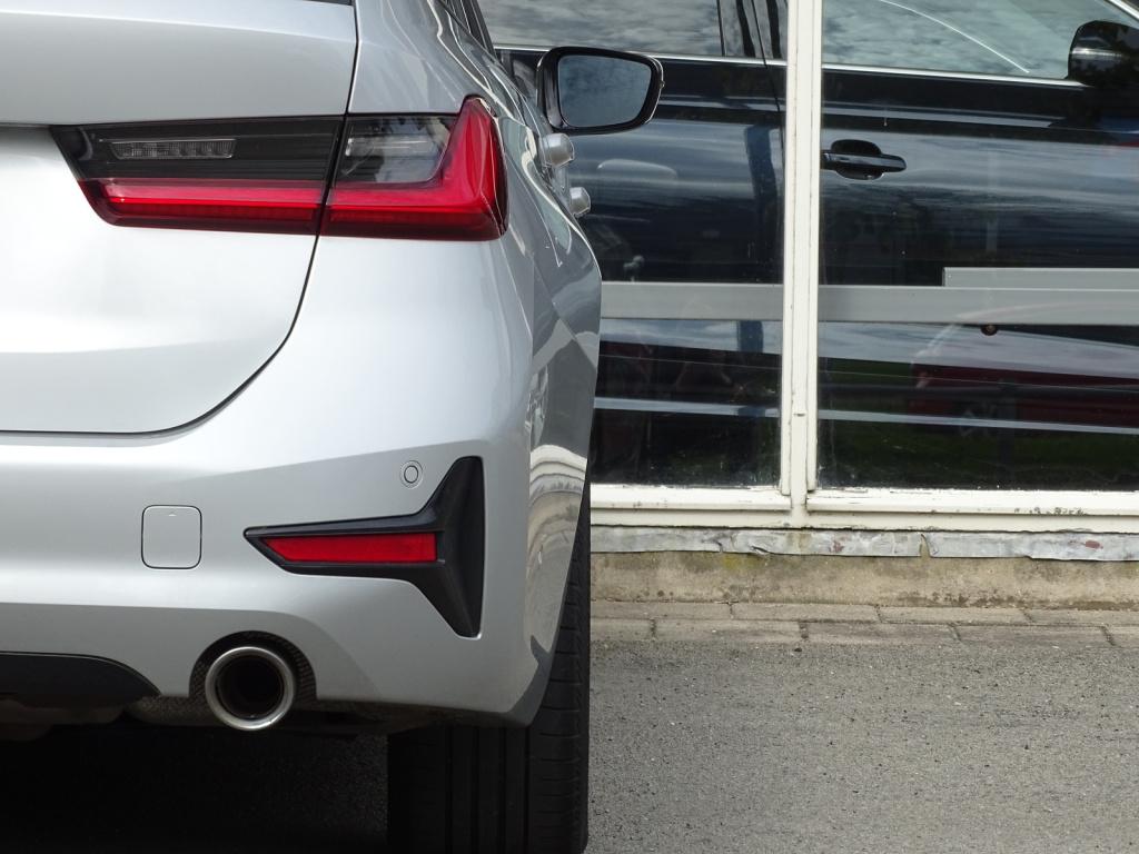 BMW 3-serie touring 318i executive edition sportline