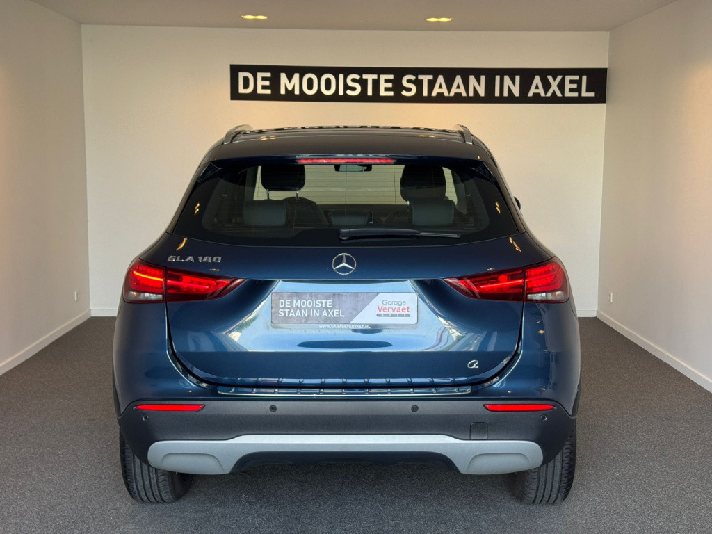 Mercedes-Benz Gla-klasse 180 business solution